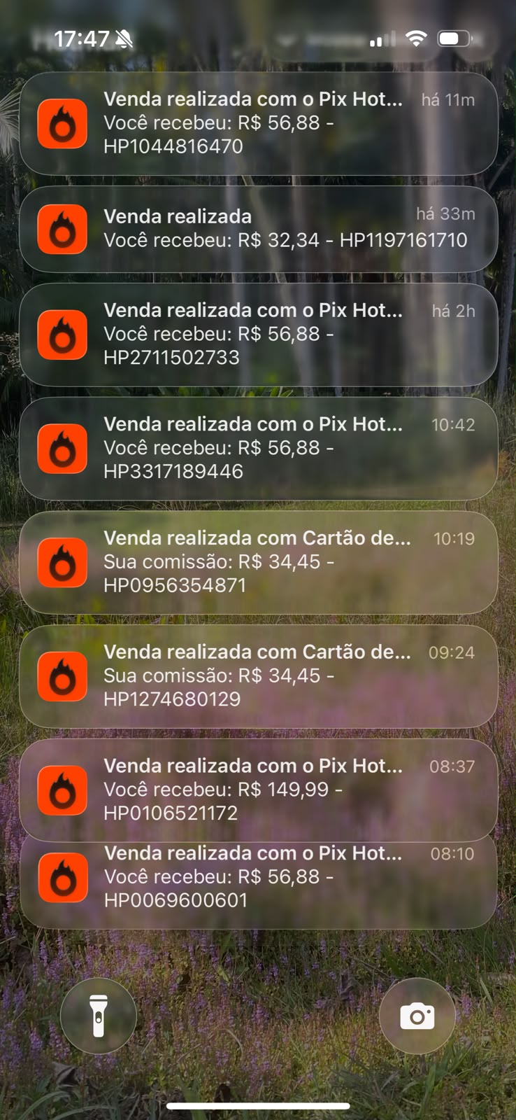 Notificações de vendas realizadas via Pix e cartão ao longo do dia